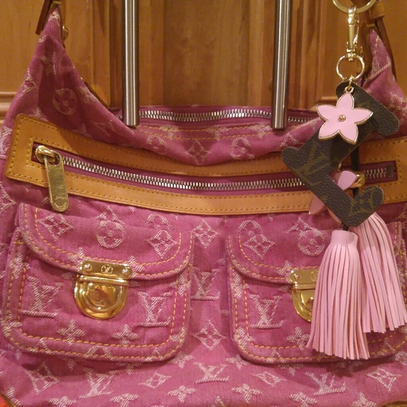 Meet your Posher, Laurissa - Picture 3 of 8